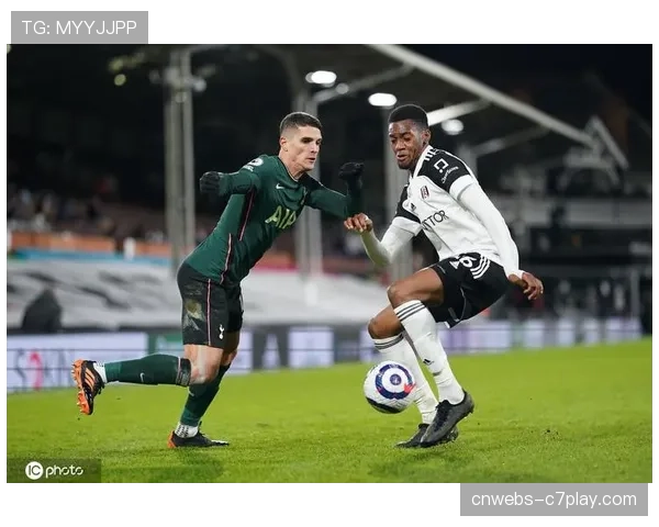 通讯：从概念到落地，托特纳姆热刺球场可开合草皮系统的首个完整赛季评估